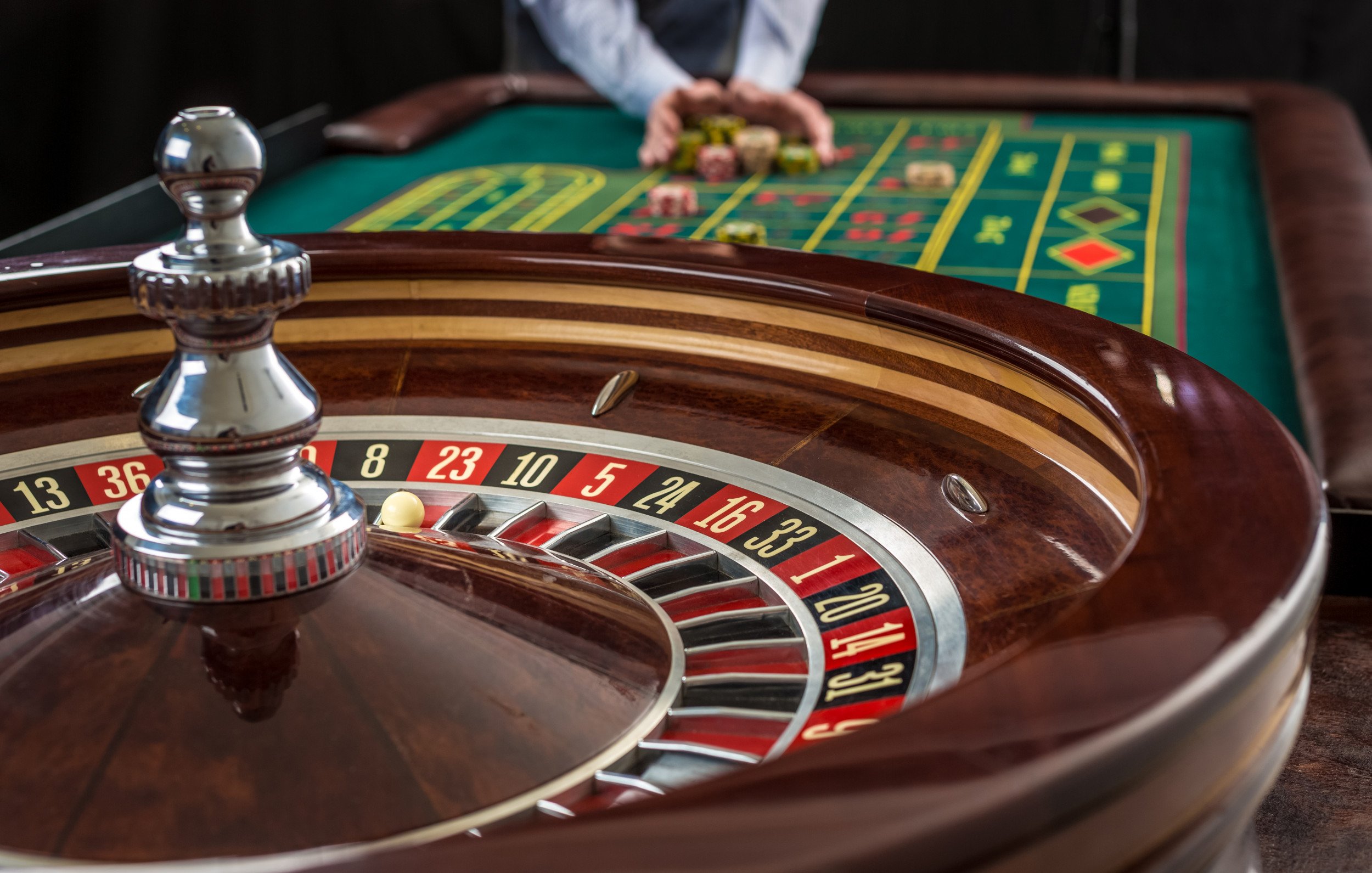 Myanmar National League ဘောလုံးပွဲစဉ် iwbed တွင် Live Betting ကစားနေသောမြင်ကွင်း